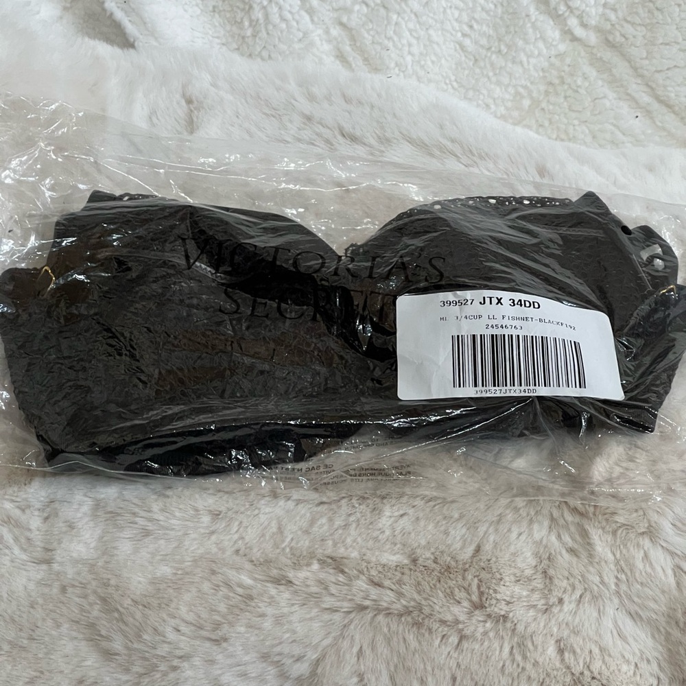 Victoria’s Secret. New w tags